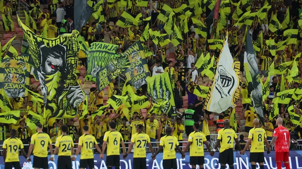 العبسي والجليدان يرافقان الاتحاد إلى هونج كونج: تفاصيل الرحلة الآسيوية